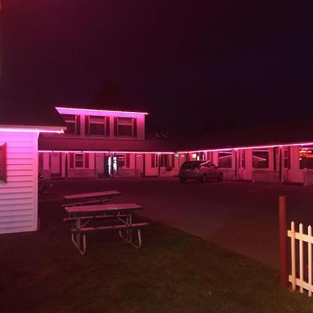 Trail Riders Motel Granby Eksteriør bilde