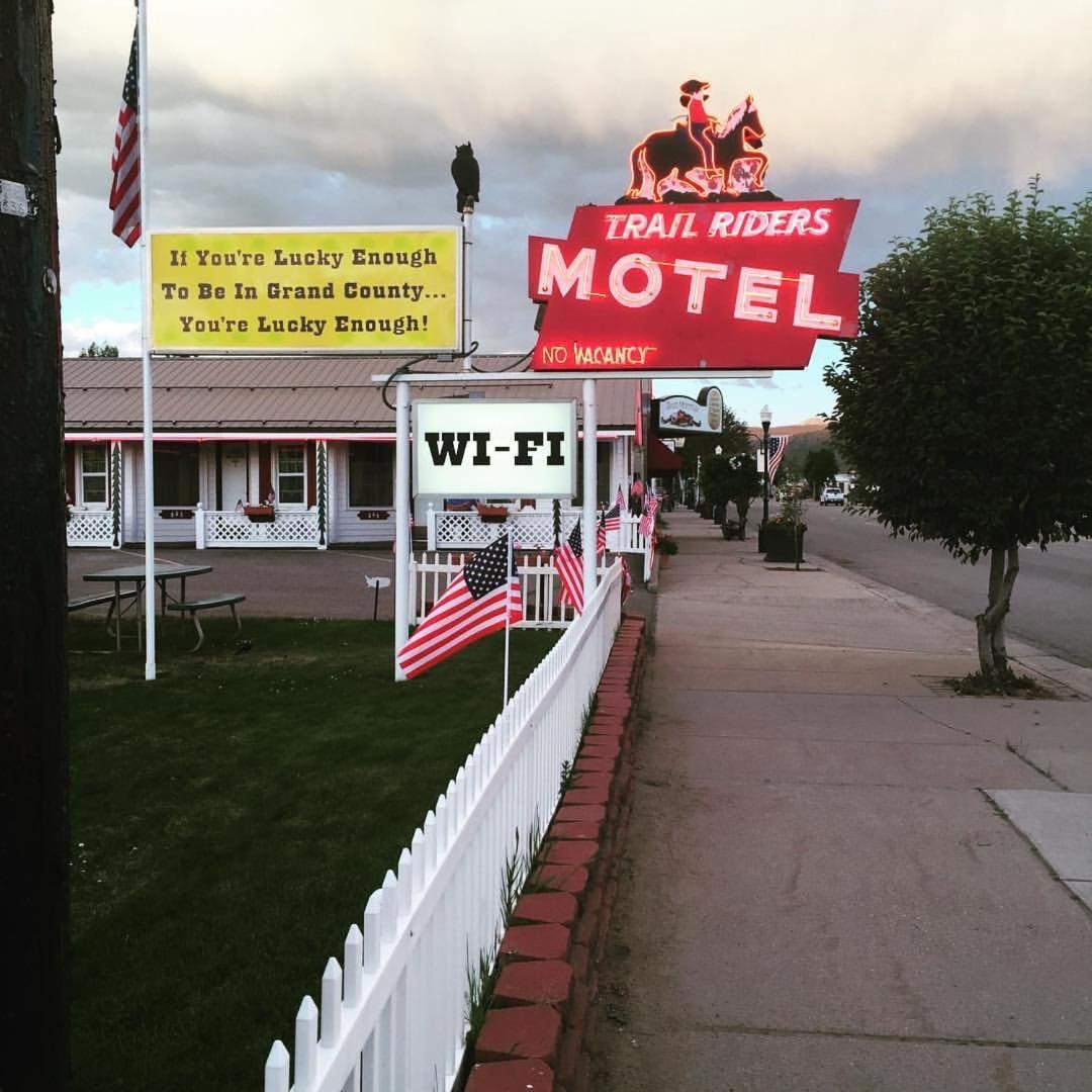 Trail Riders Motel Granby Eksteriør bilde